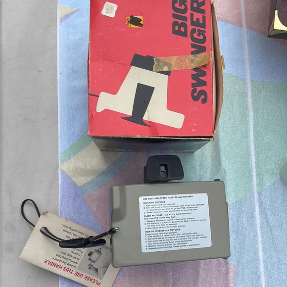 Vintage Polaroid model 3000 camera possibly from 10/67 - Picture 5 of 6